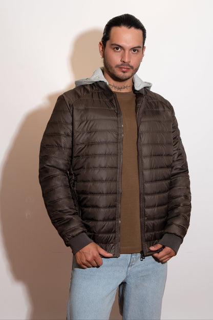Chaqueta acolchada con capota de algodón