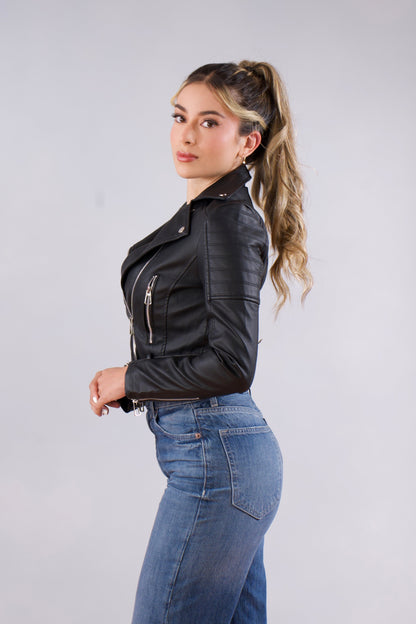 Chaqueta tipo cuero